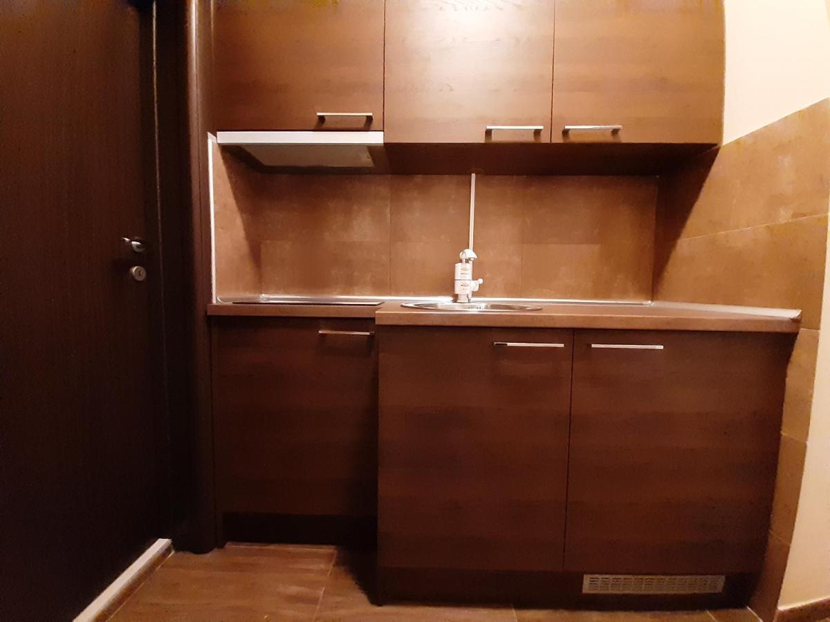 Stan Na Dan Apartman D Lux Jacuzzi Kragujevac Esterno foto